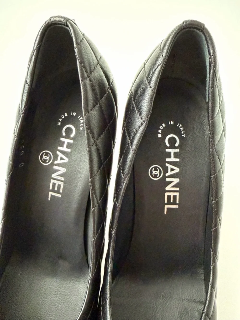 CHANEL | Black Quilted CC Cap Toe Leather High Heel Pumps EU 37.5